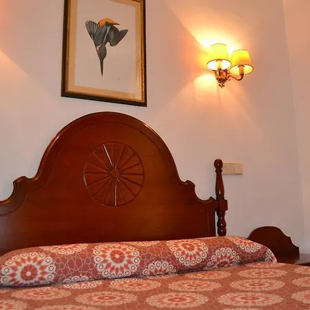 Hotel Restaurante Toruño El Rocío