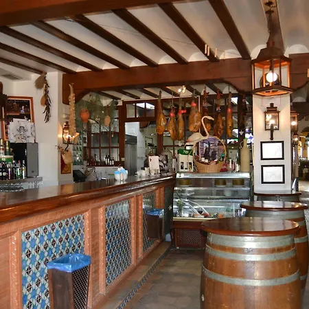 Hotel Restaurante Toruño